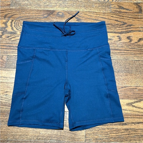 Velocity Large Shorts - Picture 5 of 6